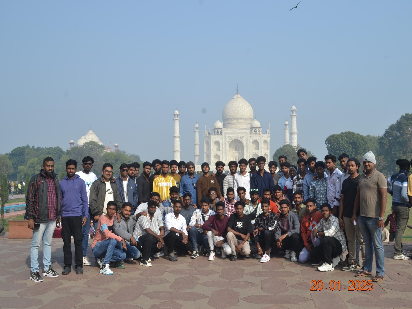 Tour 2025
