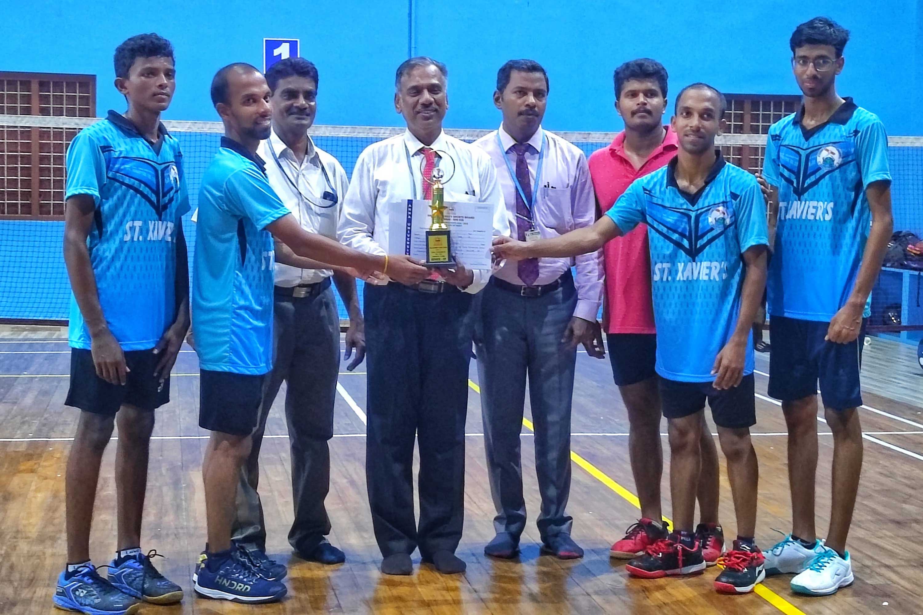 AU-Zone-19-Badminton-Runners